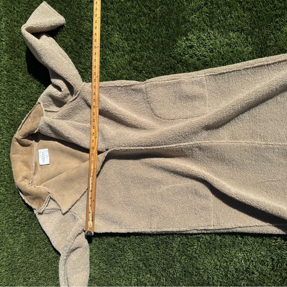 Velvet By Graham and Spencer Long Teddy Coat Tan Large - Picture 4 of 5